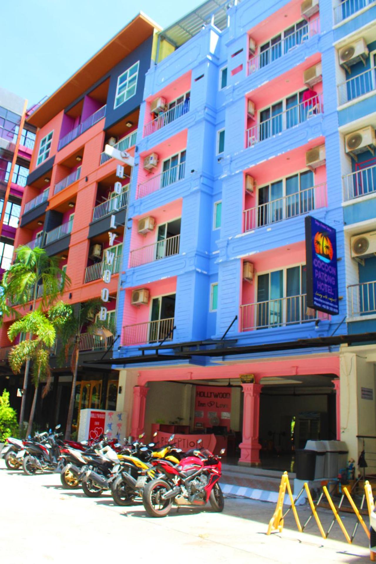 Hollywood Inn Hotel Patong Екстериор снимка